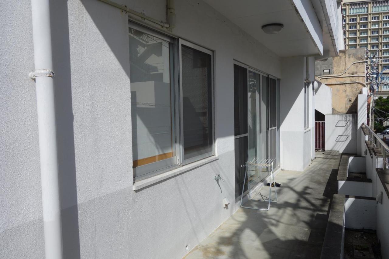 شقة Okinawa Naha Rakuraku House المظهر الخارجي الصورة